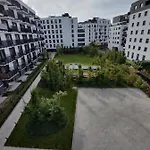 Szálloda Uroczy Apartament Z Miejscem Na Auto W Garazu