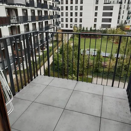 Uroczy Apartament Z Miejscem Na Auto W Garazu