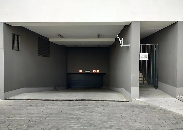 Hotel Uroczy Apartament Z Miejscem Na Auto W Garażu Warszawa