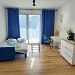 Hotel Uroczy Apartament Z Miejscem Na Auto W Garazu Warschau
