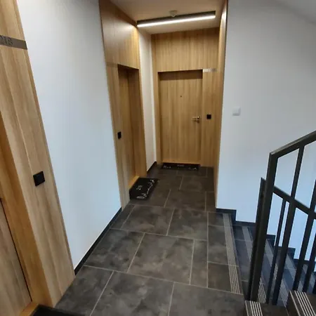 Uroczy Apartament Z Miejscem Na Auto W Garazu *